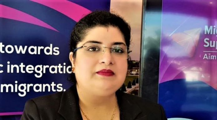 Why is crafting a Kiwi-style CV a challenge for new migrants?
