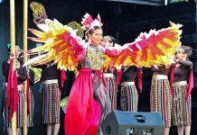 Festive fun at a Filipino ‘karnabal’ with dance, theatre, games, street food.